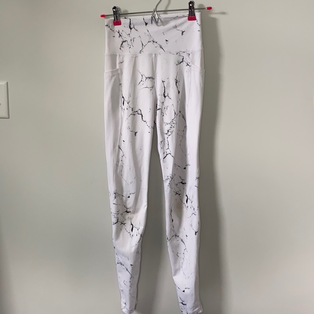 Marble Buffbunny Leggings